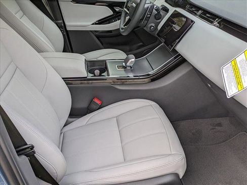 Used 2026 Land Rover Range Rover Evoque S AWD/4WD image 18