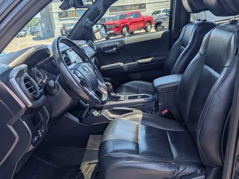 Used 2019 Toyota Tacoma TRD Pro AWD/4WD image 13