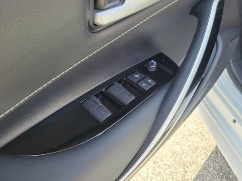 Used 2024 Toyota Corolla XSE FWD image 9