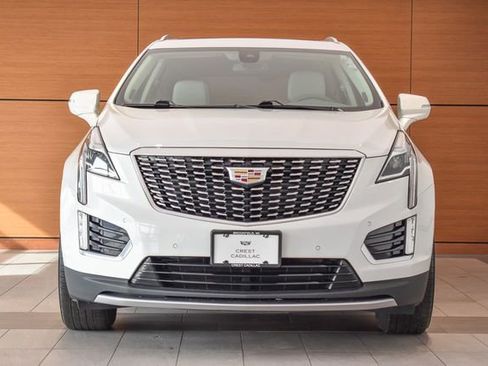 Used 2023 Cadillac XT5 Premium Luxury image 2