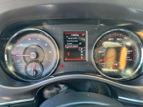 Used 2014 Dodge Charger SE RWD image 15