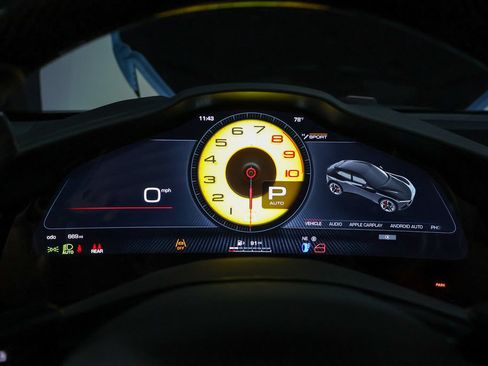 Used 2025 Ferrari Purosangue AWD/4WD image 29