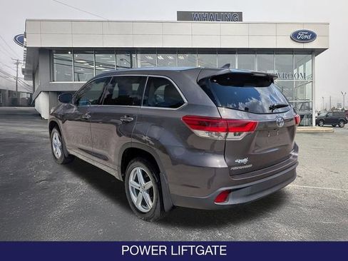 Used 2017 Toyota Highlander XLE image 5