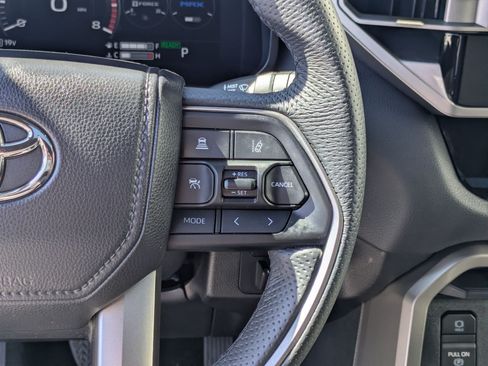 Used 2025 Toyota Sequoia SR5 AWD/4WD image 22