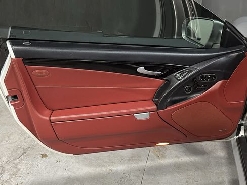 Used 2009 Mercedes-Benz SL 550 image 9