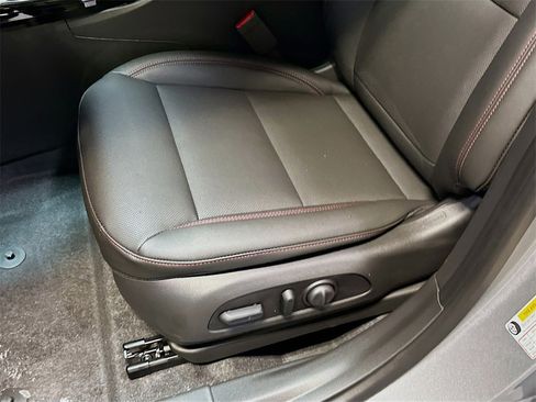 New 2026 Chevrolet Trax RS w/ Sunroof Package image 20