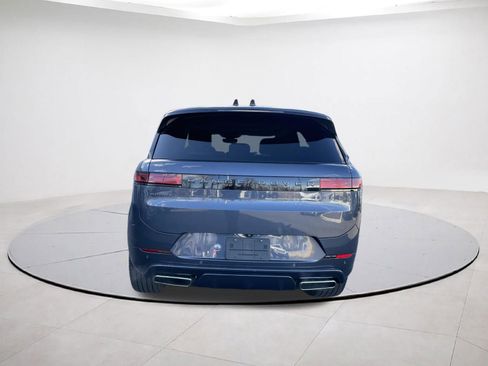 Used 2024 Land Rover Range Rover Sport Dynamic SE image 5