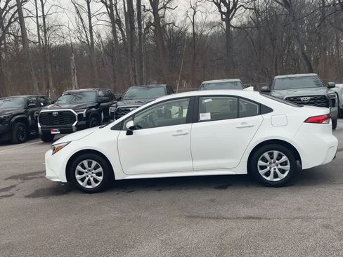 New 2026 Toyota Corolla LE image 5