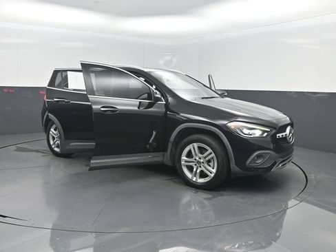 Used 2021 Mercedes-Benz GLA 250 image 35