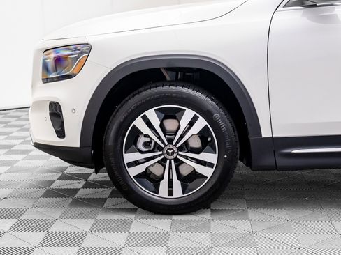 New 2025 Mercedes-Benz GLB 250 GLB 250 image 32