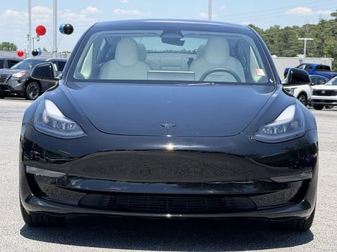 Used 2023 Tesla Model 3 Standard Range RWD image 9