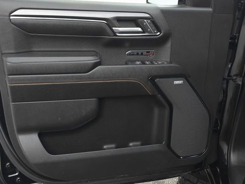 Used 2023 GMC Sierra 1500 AT4 w/ AT4 Premium Package image 26