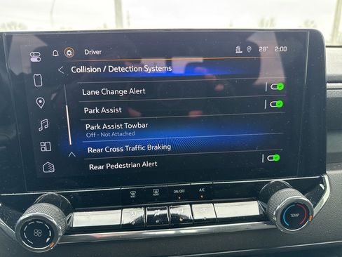 Used 2024 Chevrolet Colorado Trail Boss w/ Technology Package image 14