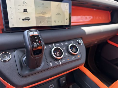 Used 2024 Land Rover Defender 90 S AWD/4WD image 66