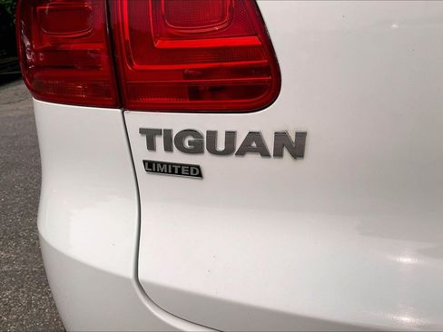 Used 2018 Volkswagen Tiguan Limited AWD/4WD image 27
