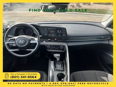 Used 2023 Hyundai Elantra SEL image 12