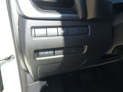 Used 2021 Nissan Rogue SV image 15