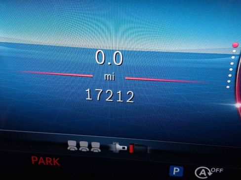 Used 2024 Mercedes-Benz GLE 350 4MATIC image 15