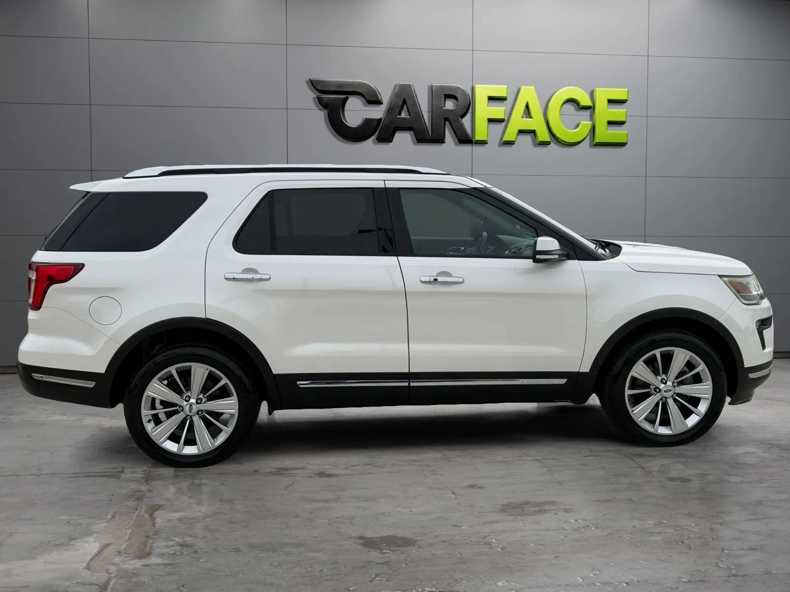 Used 2019 Ford Explorer Limited w/ Class III Trailer Tow Package AWD/4WD image 14