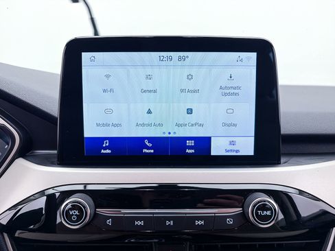 Used 2021 Ford Escape SE image 4