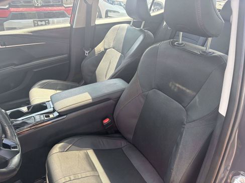 Used 2025 Toyota Camry XLE w/ Premium Plus Package FWD image 19