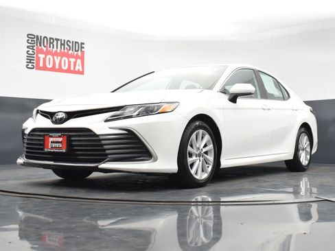 Used 2024 Toyota Camry LE image 30