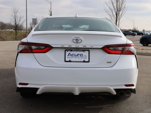 Used 2022 Toyota Camry SE image 5