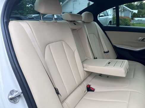 Used 2020 BMW 330i Sedan w/ Convenience Package RWD image 18