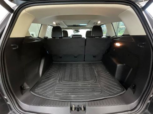 Used 2019 Ford Escape Titanium AWD/4WD image 24