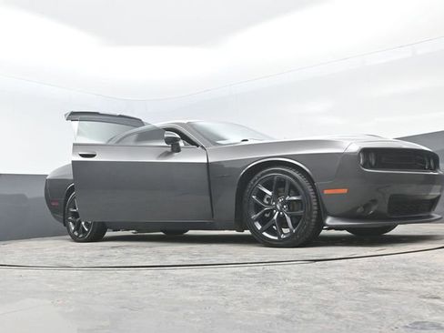 Used 2022 Dodge Challenger R/T w/ Driver Convenience Group image 25