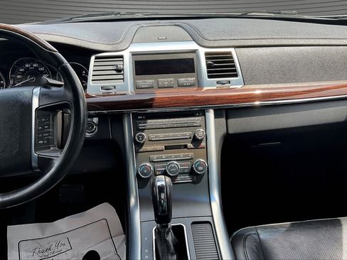 Used 2010 Lincoln MKS FWD image 9