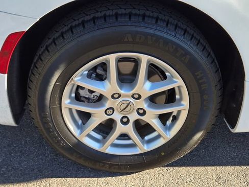 Used 2022 Chrysler Pacifica Touring-L FWD image 11