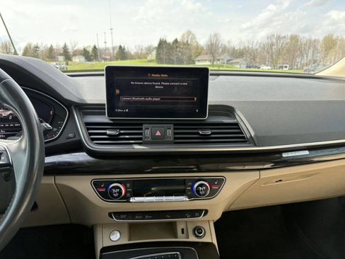 Used 2018 Audi Q5 2.0T Premium Plus w/ Premium Plus Package AWD/4WD image 18