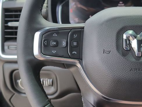 Used 2025 RAM 2500 Laramie AWD/4WD image 28