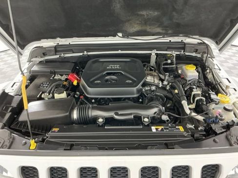Used 2022 Jeep Wrangler Unlimited Rubicon w/ Cold Weather Group AWD/4WD image 31