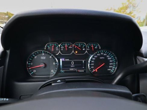 Used 2015 Chevrolet Suburban LT w/ Max Trailering Package image 28