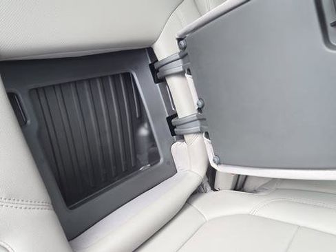 Used 2021 GMC Sierra 1500 SLT w/ SLT Premium Plus Package image 19