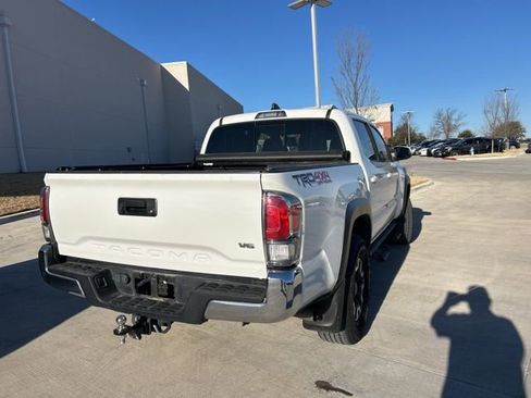 Used 2023 Toyota Tacoma TRD Off-Road image 5