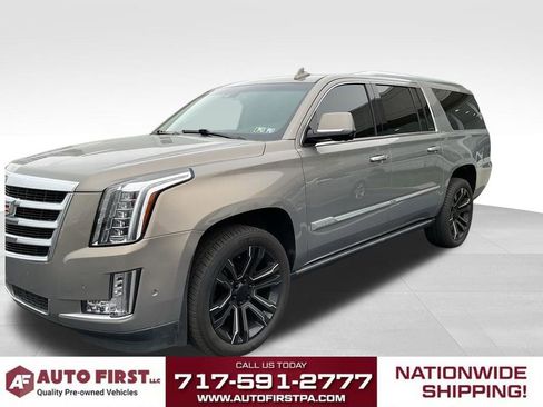 Used 2019 Cadillac Escalade ESV Premium Luxury w/ LPO, Radiant Package AWD/4WD image 5