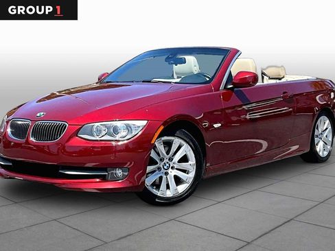 Used 2011 BMW 328i Convertible image 1