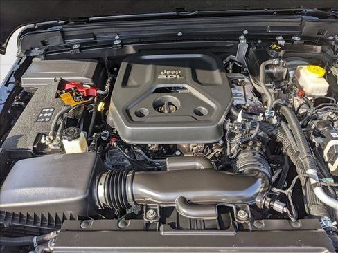 Used 2021 Jeep Wrangler Unlimited Sport image 22
