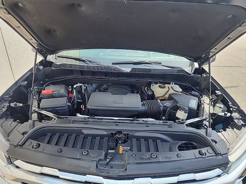 Used 2019 Chevrolet Silverado 1500 LTZ w/ LTZ Premium Package AWD/4WD image 7