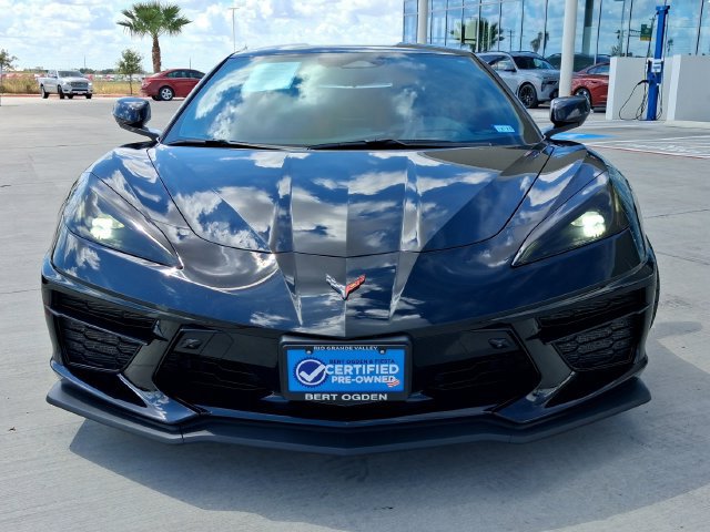 Used 2025 Chevrolet Corvette Stingray Premium Cpe w/ Z51 Performance Package RWD image 3