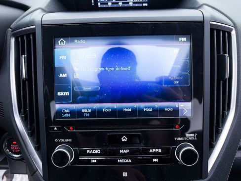 Used 2019 Subaru Forester Limited image 27