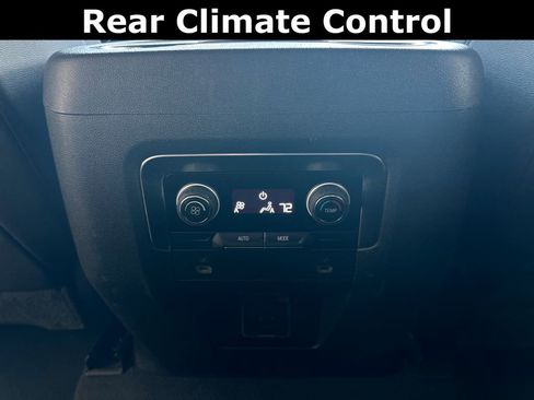 Used 2024 Chevrolet Tahoe LT image 39