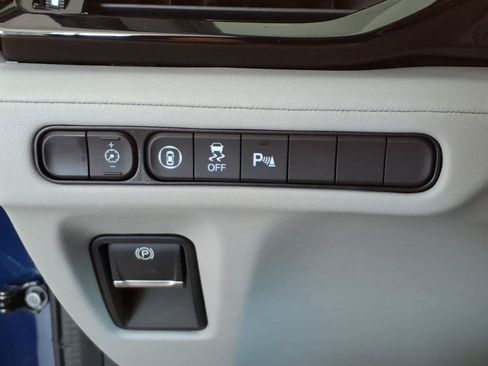 Used 2023 Acura MDX SH-AWD w/ Technology Package image 11