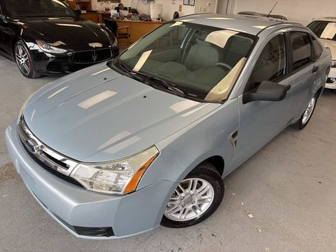 Used 2008 Ford Focus SE FWD image 6
