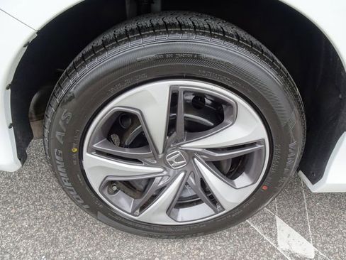 Used 2019 Honda Civic LX image 30