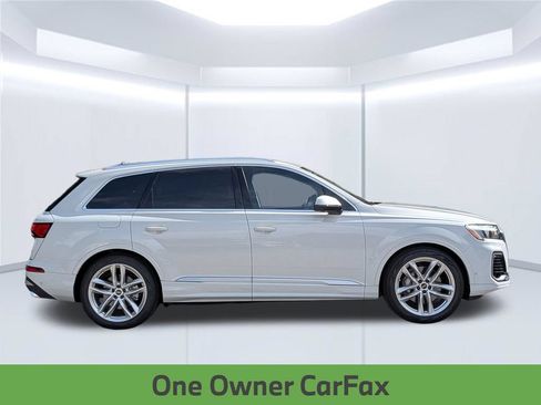 Used 2025 Audi Q7 3.0T Premium Plus AWD/4WD image 8