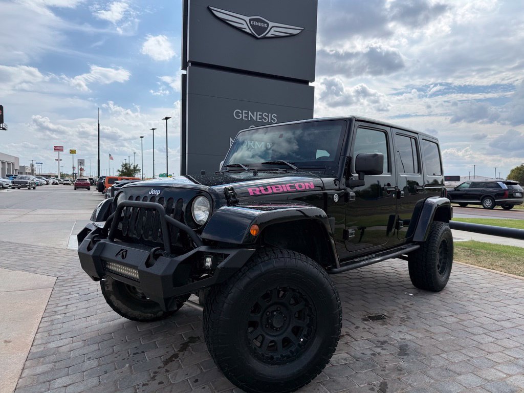 Used 2015 Jeep Wrangler Unlimited Rubicon w/ Connectivity Group AWD/4WD image 1